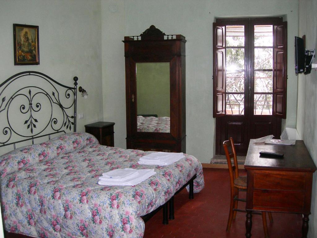 Bed And Breakfast Via Della Piazza Pescasseroli Bilik gambar